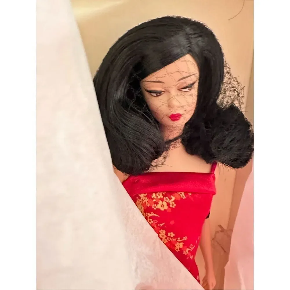 Barbie Fashion Model Collection 2004 Chinoiserie Red Sunset Barbie Doll - Gold L